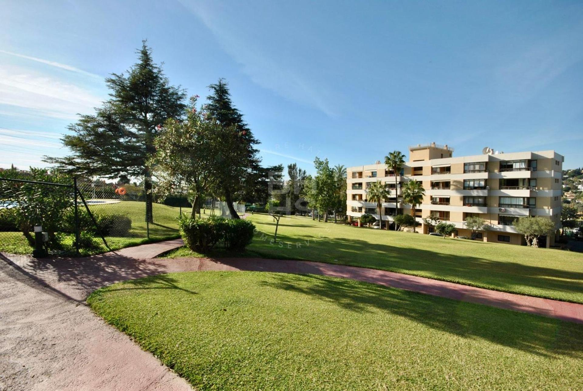 Апартаменты Torres De Aloha 2 Bdr Puerto Banus Марбелья Экстерьер фото